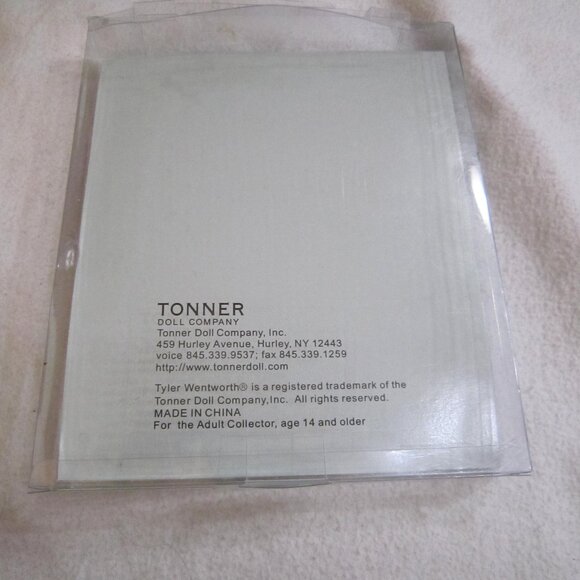 Tonner Matt O'Neill Summer Days Blue Plaid Shirt, for 17" Male Fashion Doll "NEW - Picture 8 of 9